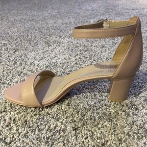 New in Box! Nude leather heels